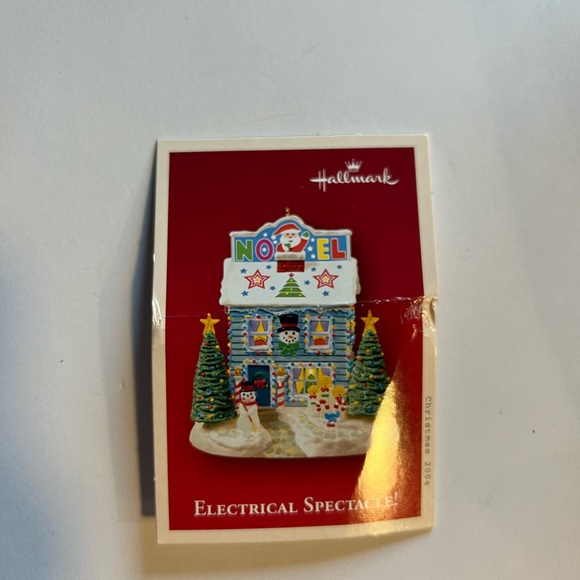 Hallmark Keepsake Ornament from 2004. Electrical Spectacle! - Picture 10 of 16